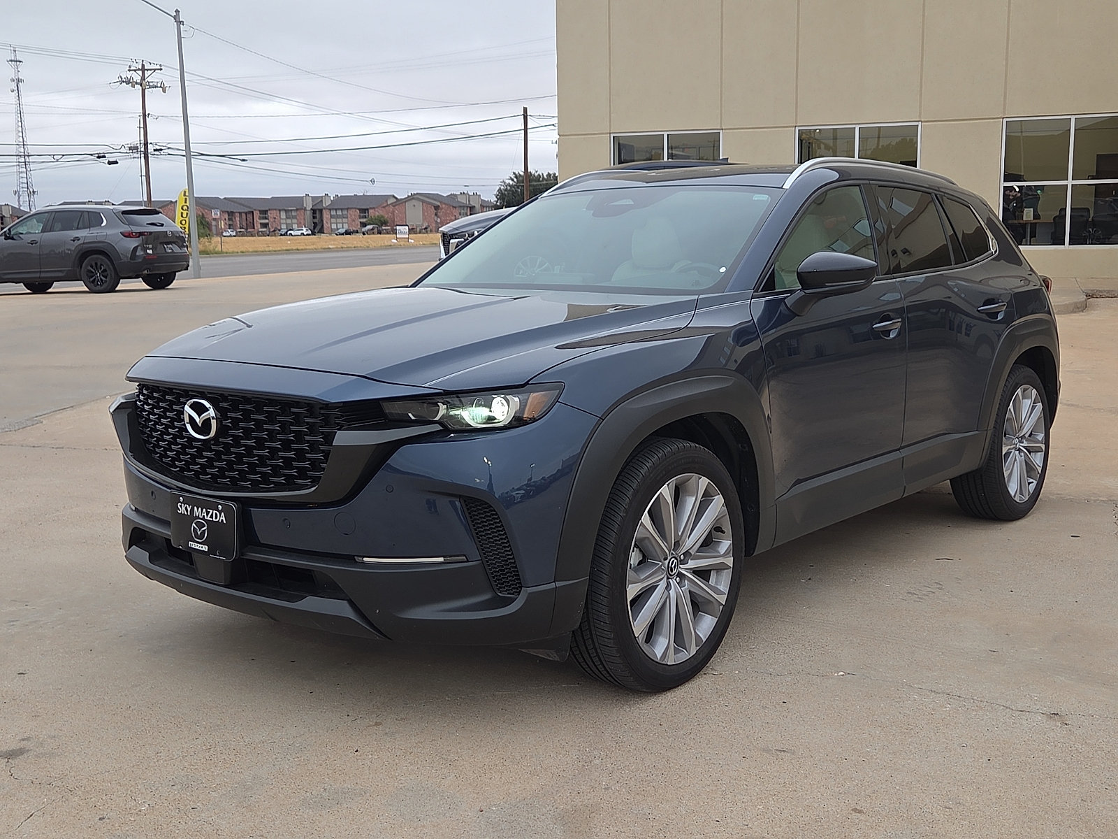 Used 2026 MAZDA CX-50 AWD 2.5 S w/ Cargo Package image 2