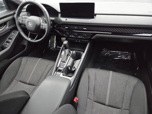 Used 2023 Honda Accord Sport image 27