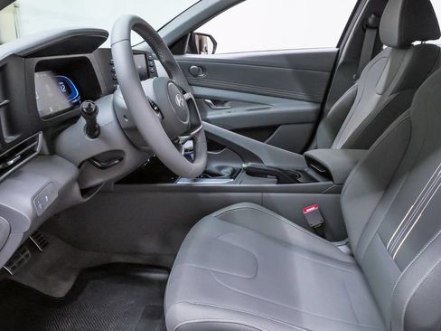 Certified 2026 Hyundai Elantra Sport FWD image 9