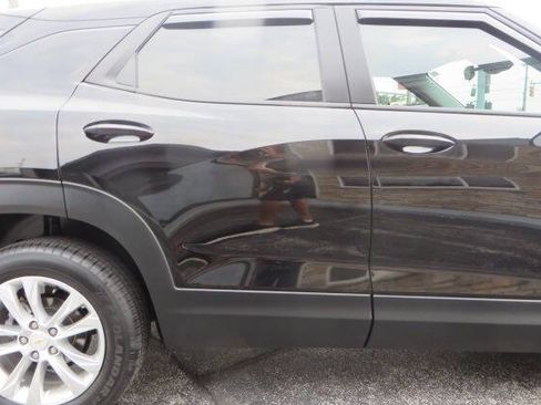 Used 2022 Chevrolet TrailBlazer LS FWD image 36