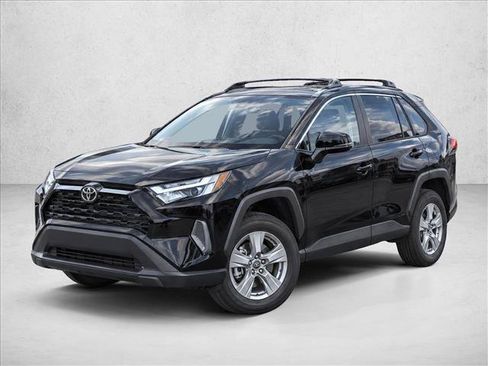 Used 2025 Toyota RAV4 XLE w/ Convenience Package AWD/4WD image 9