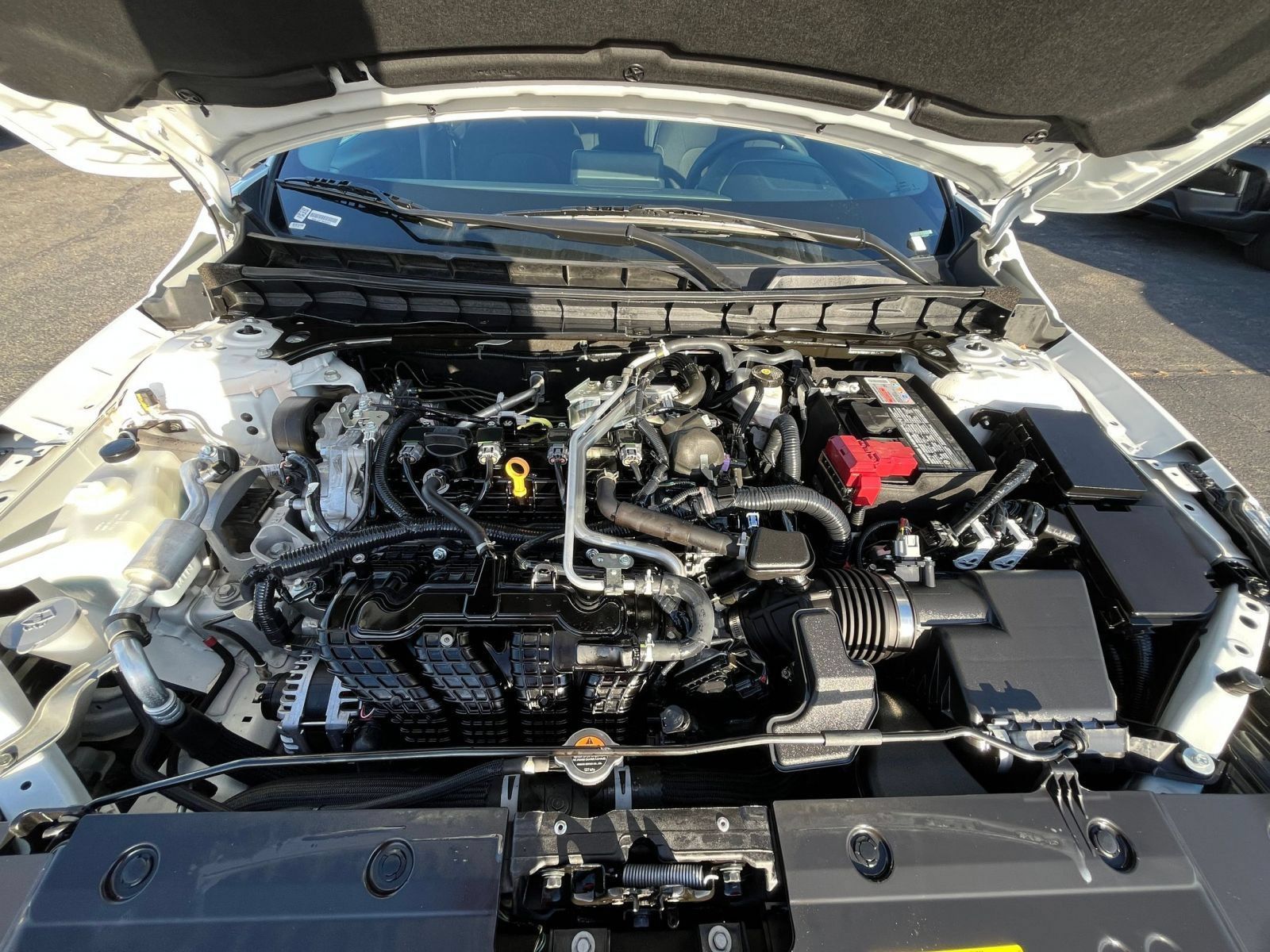 Used 2025 Nissan Altima 2.5 SV FWD image 32