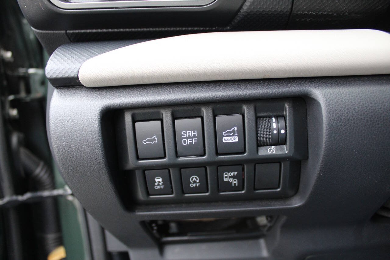Used 2023 Subaru Forester Limited AWD/4WD image 14
