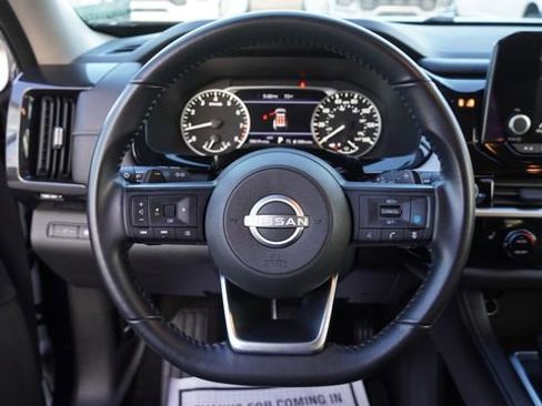 Used 2024 Nissan Pathfinder SV AWD/4WD image 29