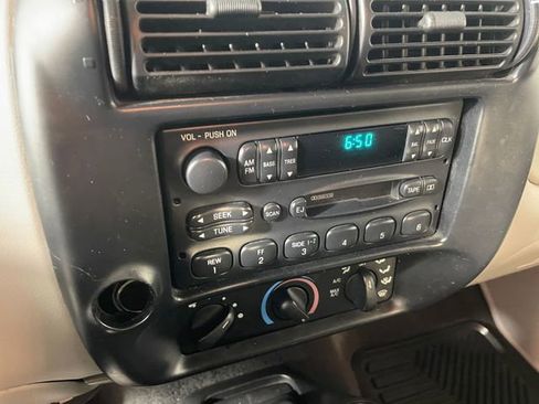 Used 1996 Ford Ranger XL image 7