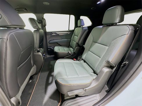 New 2026 GMC Acadia AT4 image 25