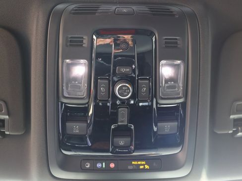 New 2026 GMC Yukon XL AT4 w/ AT4 Premium Package image 25