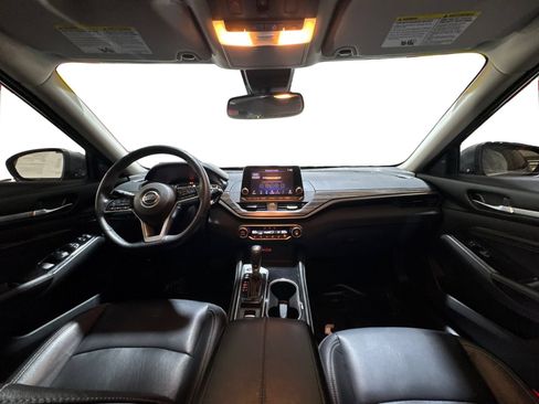 Used 2020 Nissan Altima 2.5 Platinum FWD image 13