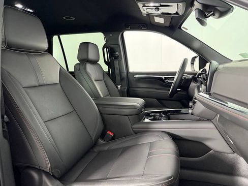 Used 2026 Chevrolet Tahoe RST RWD image 33