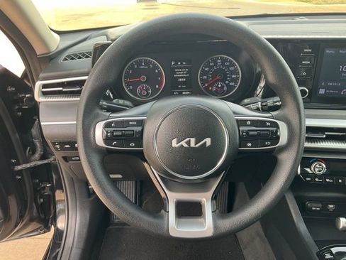 Used 2023 Kia K5 LXS image 8