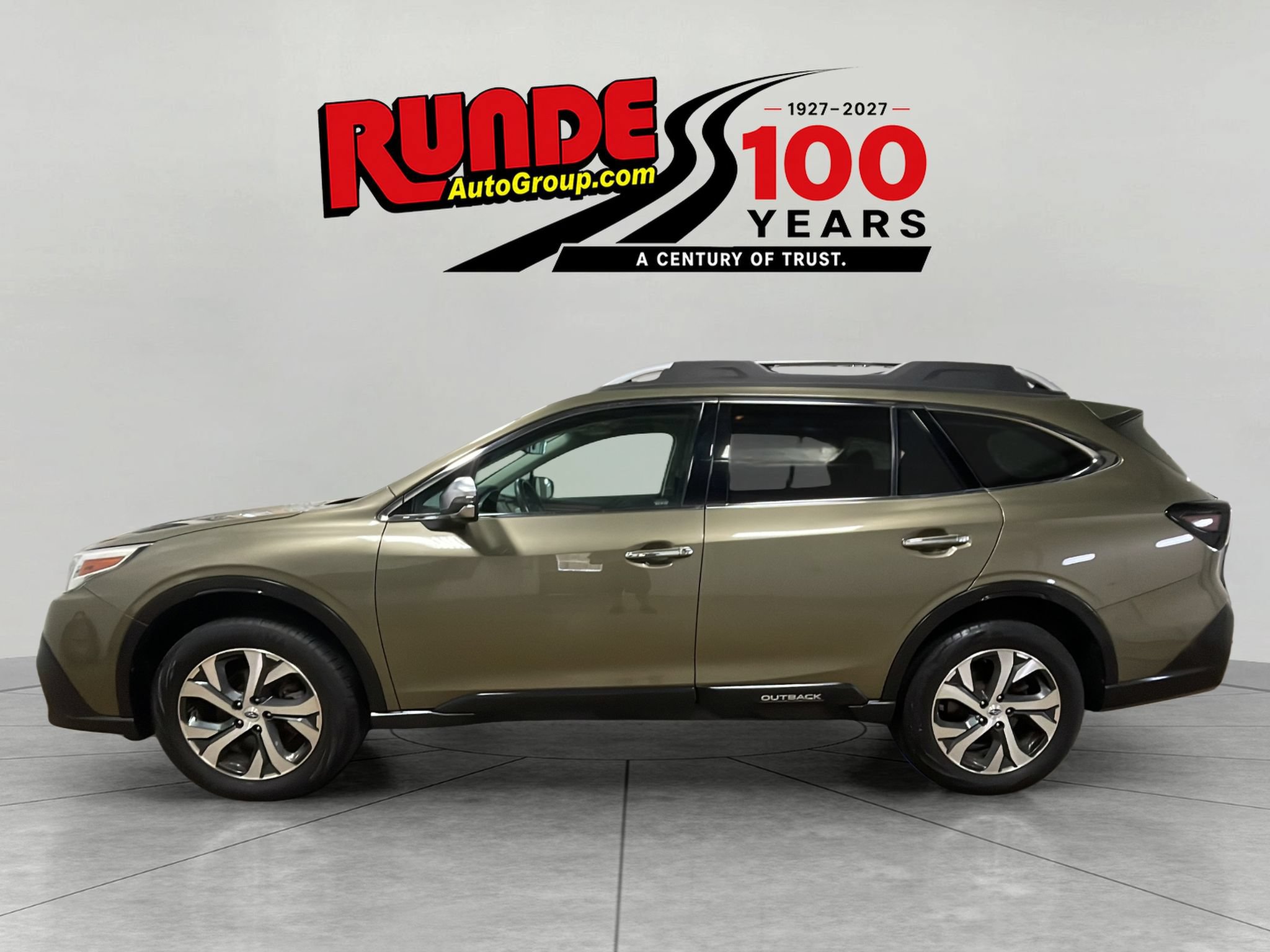 Used 2022 Subaru Outback Touring XT AWD/4WD image 3
