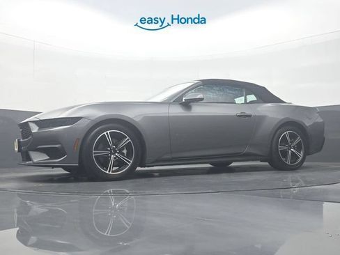 Used 2025 Ford Mustang Premium RWD image 28