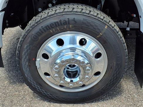 Used 2025 Ford F450 Platinum w/ Platinum Plus Package image 9