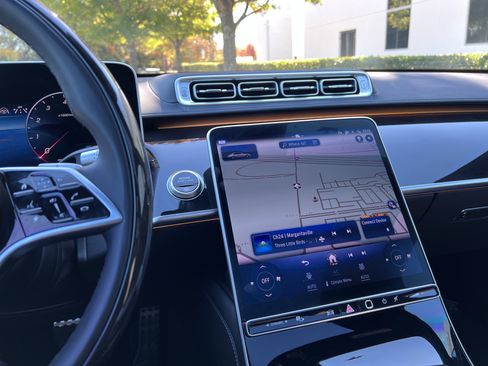 Used 2025 Mercedes-Benz S 580 S 580 image 31