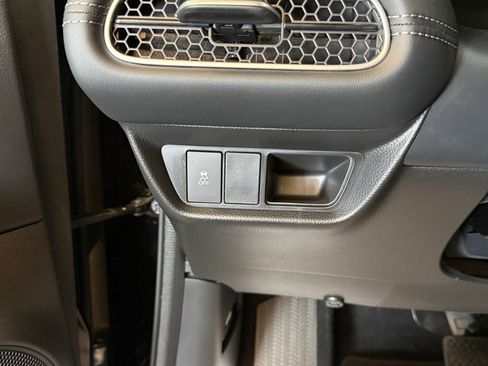 Used 2026 Honda HR-V EX-L image 16