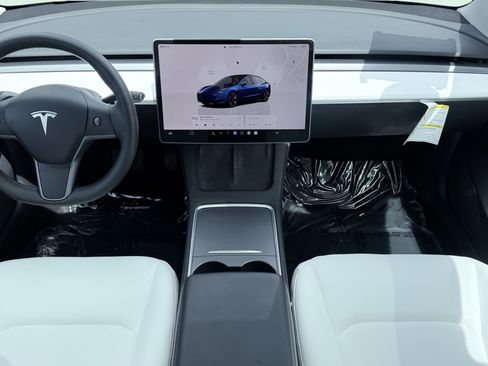 Used 2023 Tesla Model 3 Long Range AWD/4WD image 2