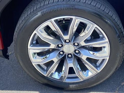 Used 2024 GMC Sierra 1500 Denali AWD/4WD image 29