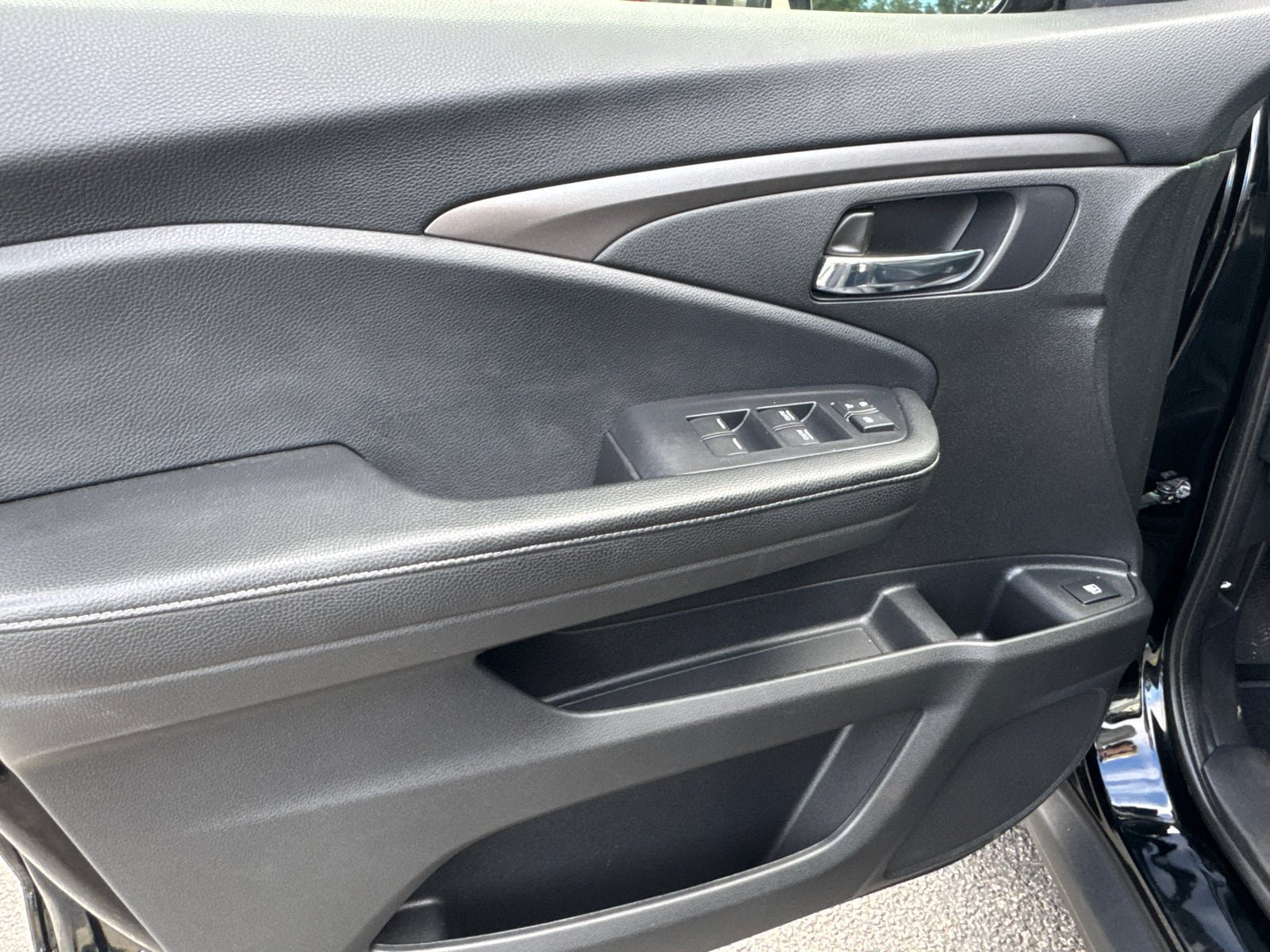 Used 2019 Honda Ridgeline RTL image 12