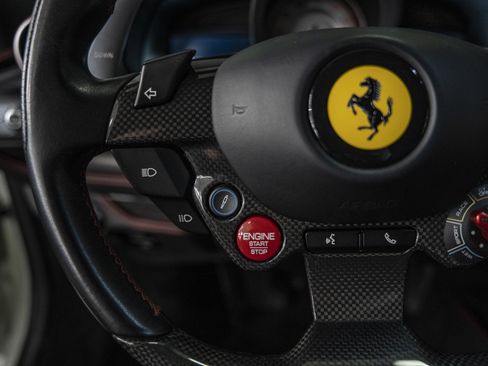 Used 2020 Ferrari F8 Tributo RWD image 33