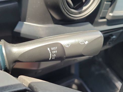Used 2018 Toyota Tacoma SR w/ SR Convenience Package RWD image 12
