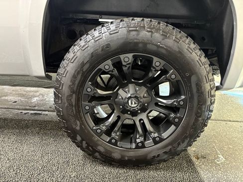 Used 2008 GMC Sierra 1500 SL AWD/4WD image 10