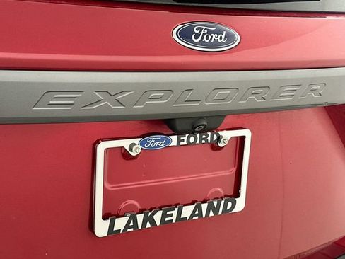 Used 2021 Ford Explorer XLT w/ Equipment Group 202A RWD image 29