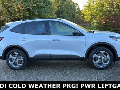 New 2026 Ford Escape ST-Line w/ Cold Weather Package AWD/4WD image 28