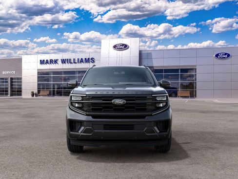 New 2027 Ford Expedition Platinum w/ Stealth Appearance Package AWD/4WD image 3