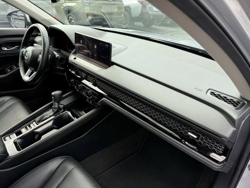 Used 2024 Honda Accord Touring image 29