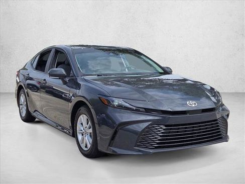 Used 2025 Toyota Camry LE FWD image 3
