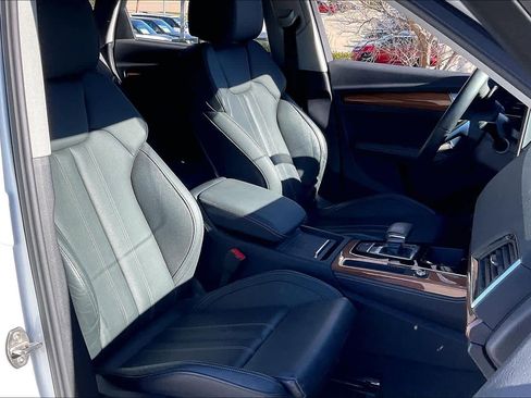 Used 2021 Audi Q5 Prestige w/ Prestige Package image 8