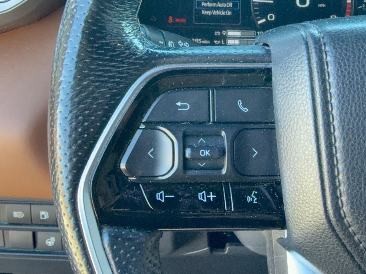 Used 2023 Toyota Tundra 1794 Edition w/ TRD Off-Road Package AWD/4WD image 18
