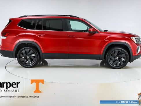 Used 2024 Volkswagen Atlas SE w/ Panoramic Sunroof Package FWD image 50