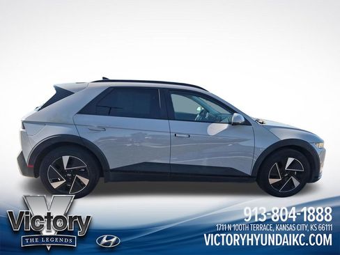 Used 2025 Hyundai Ioniq 5 SEL RWD image 13