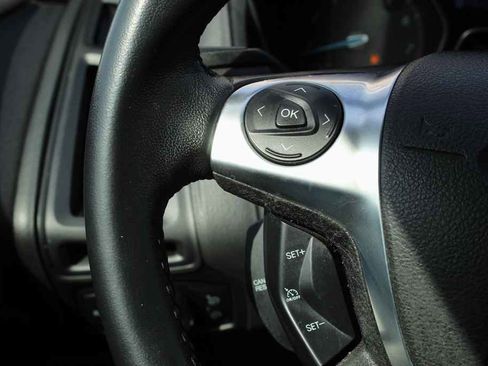 Used 2012 Ford Focus SEL image 17