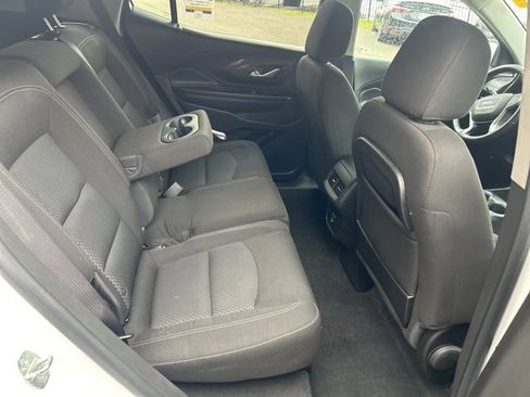 Certified 2023 GMC Terrain SLE w/ Driver Convenience Package image 10