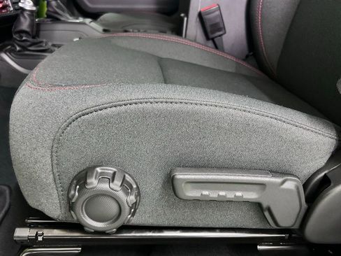 New 2025 Jeep Gladiator Rubicon w/ Safety Group image 16