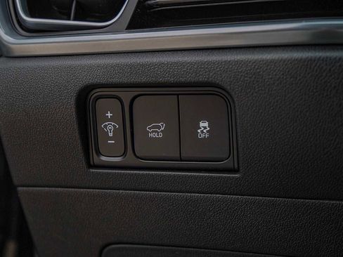 Certified 2025 Kia Sorento SX image 19