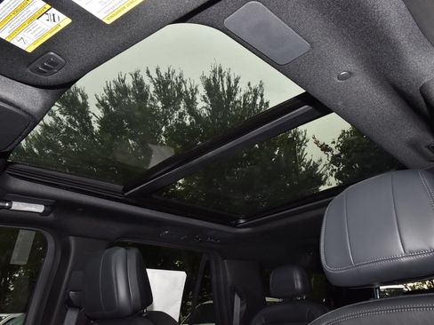 New 2027 Lincoln Navigator L Reserve w/ Jet Appearance Package AWD/4WD image 36