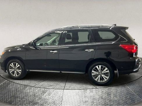 Used 2020 Nissan Pathfinder S image 5