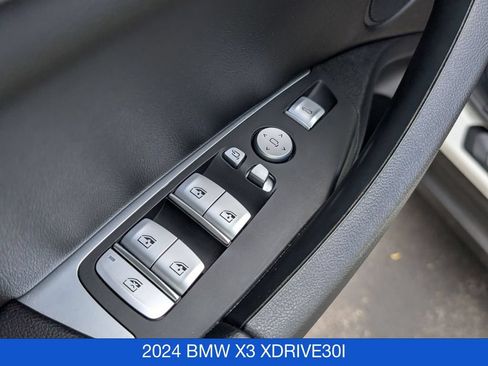 Used 2024 BMW X3 xDrive30i w/ Premium Package AWD/4WD image 12