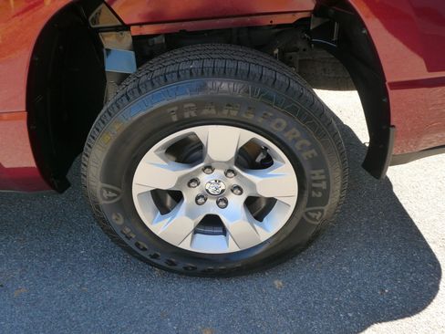 Used 2020 RAM 1500 Big Horn RWD image 30