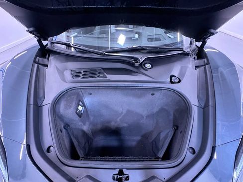 Used 2021 Chevrolet Corvette Stingray Preferred Cpe w/ Z51 Performance Package RWD image 40