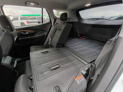 Used 2020 GMC Terrain SLE w/ Driver Convenience Package image 30