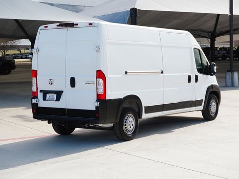 Used 2024 RAM ProMaster 2500 w/ Convenience Group image 6