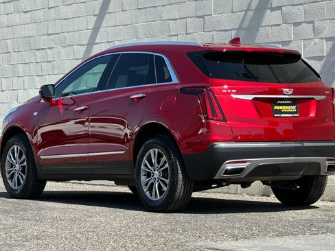 Used 2023 Cadillac XT5 Premium Luxury w/ Technology Package FWD image 6