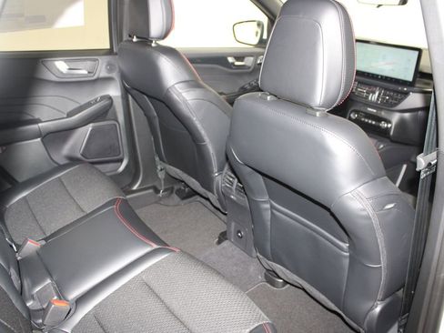 New 2026 Ford Escape ST-Line Select w/ Tech Pack #2 image 31