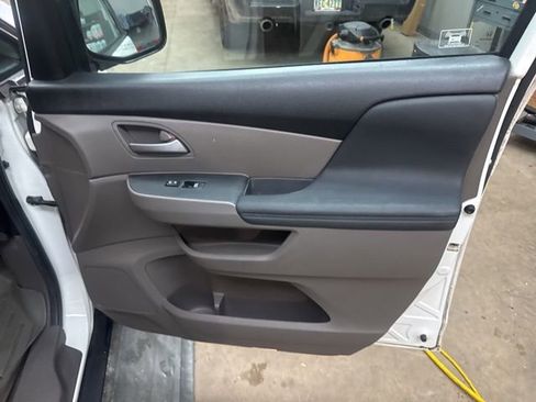 Used 2012 Honda Odyssey EX-L image 35