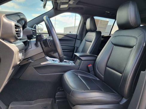 Certified 2020 Ford Explorer XLT w/ Equipment Group 202A AWD/4WD image 20
