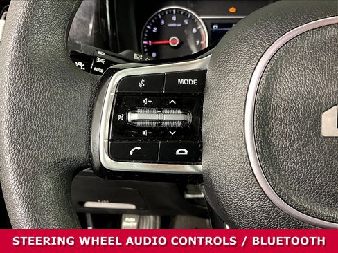 Certified 2023 Kia Sorento LX FWD image 10